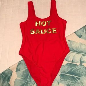 HOT SAUCE ONE PIECE